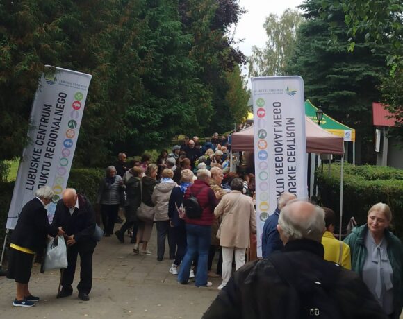 Zapraszamy do Strefy Produktu Regionalnego w Sanktuarium Matki Bożej Cierpliwie Słuchającej w Rokitnie Zapraszamy do Strefy Produktu Regionalnego w Sanktuarium Matki Bożej Cierpliwie Słuchającej w Rokitnie